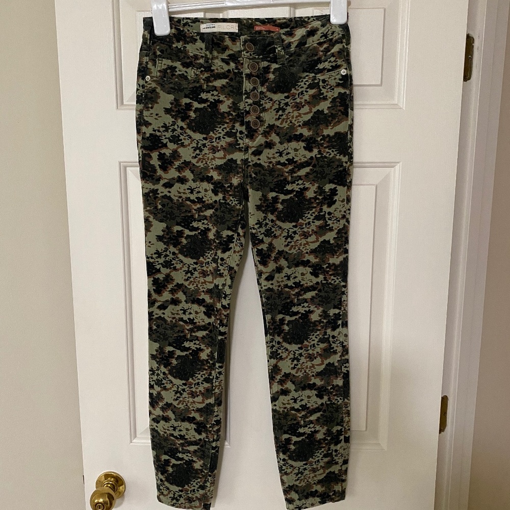 Anthropologie Pilcro high rise skinny camo cords!